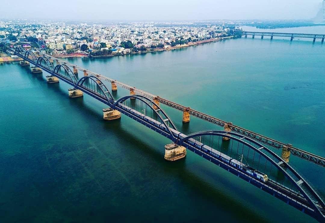 Hyderabad To Rajahmundry Cab